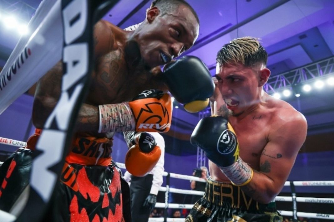 Eduardo “Rocky” Hernández en su pelea contra O'Shaquie Foster