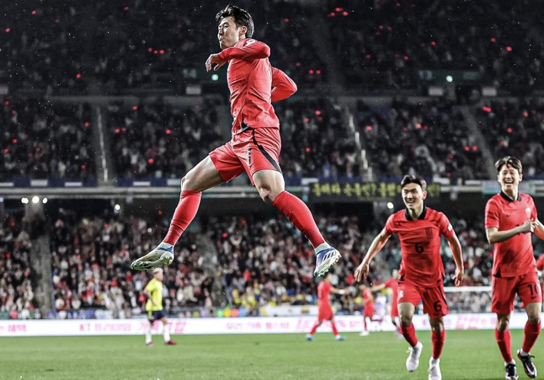 Jugadores del equipo coreano celebrando
