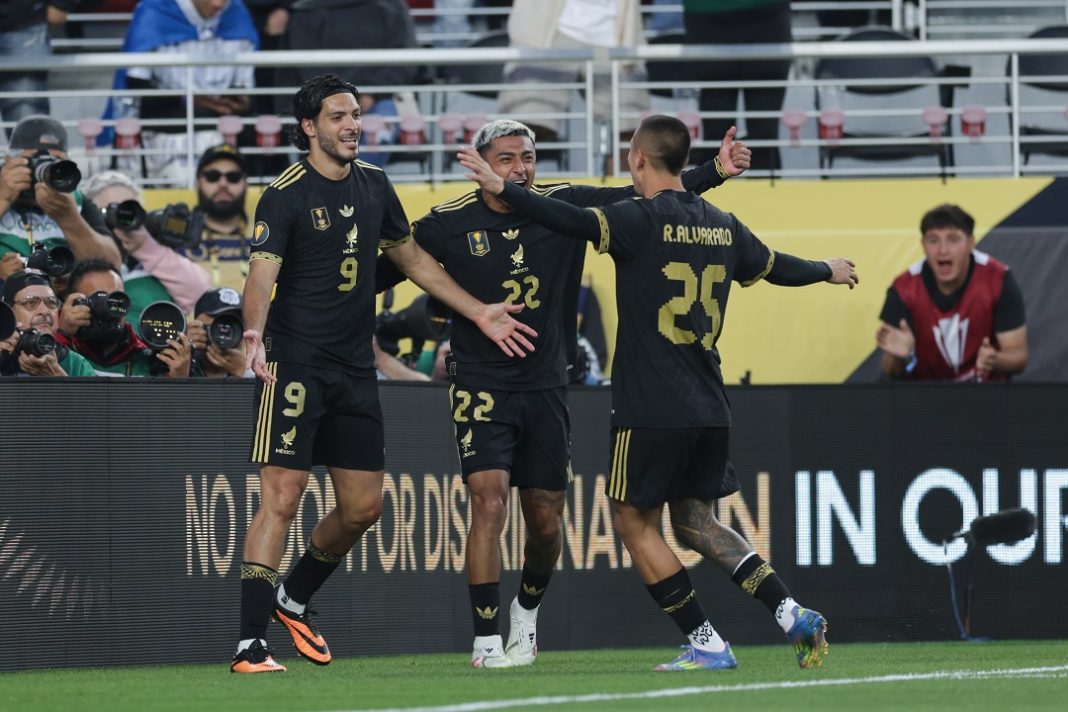 Jugadores de la selección de México en la copa oro.