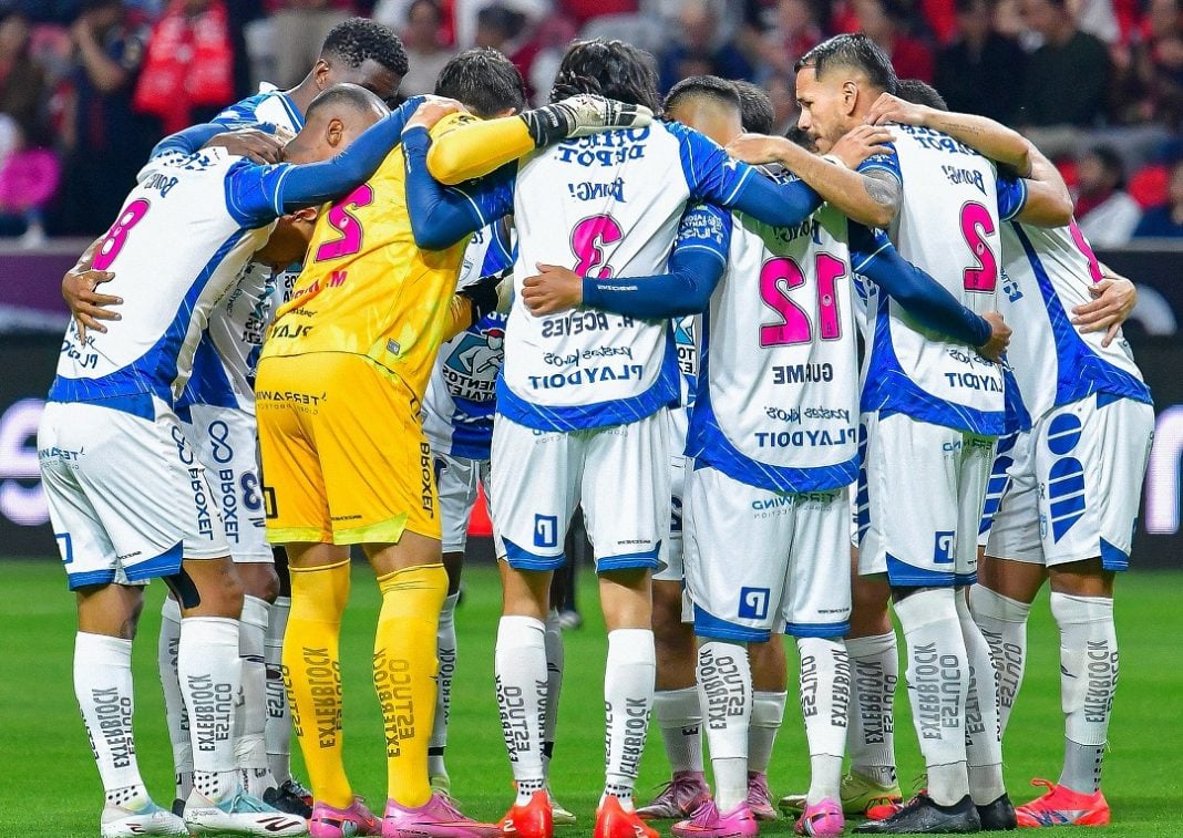 Pachuca en el campo.