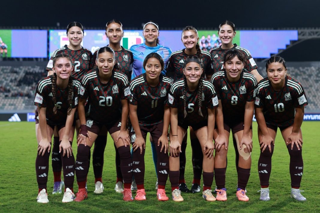 Selección Nacional femenina de México.