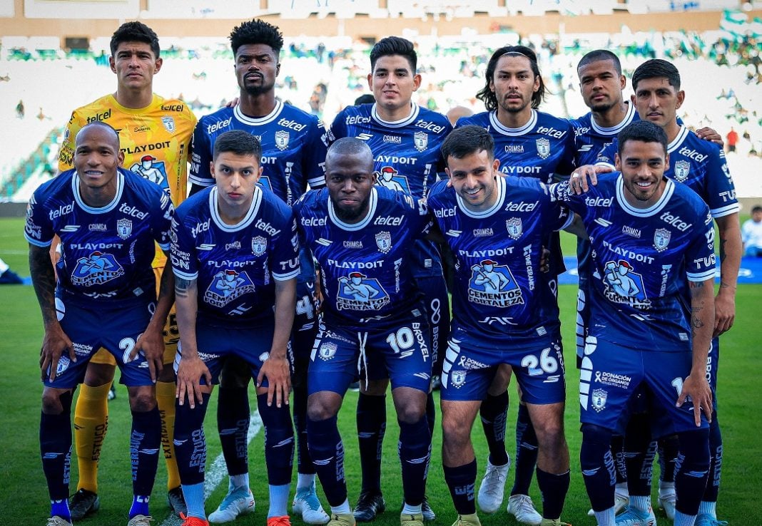Jugadores de Pachuca.
