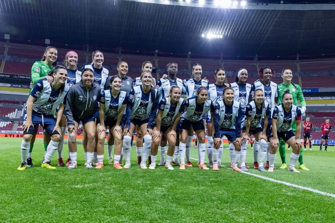 Plantilla completa de Pachuca Femenil.