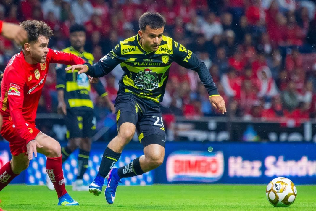 Pachuca vs Toluca en la ida.