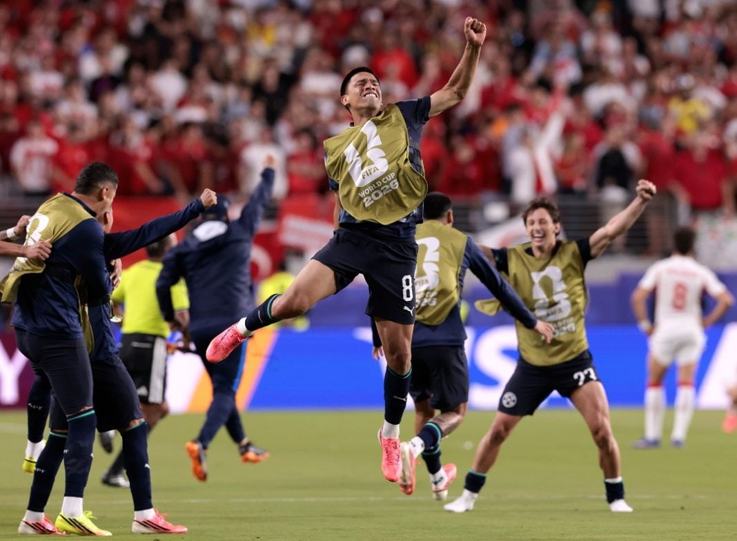 Paraguay celebrando victoria contra Turquía.