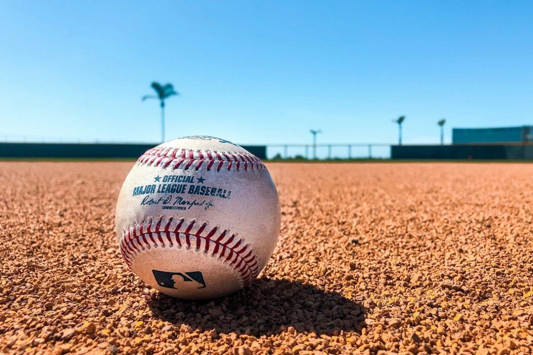 leer momios de béisbol